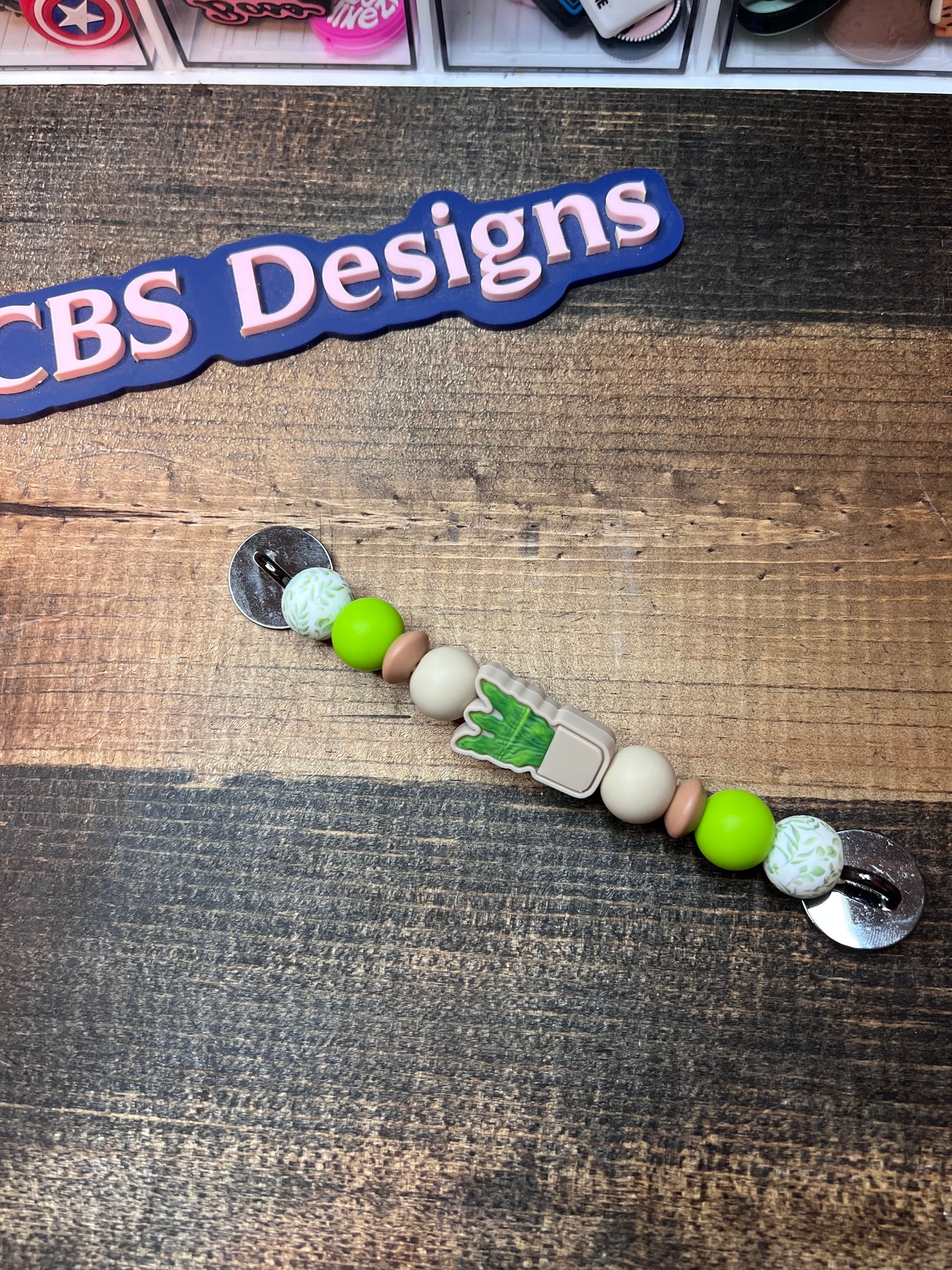 SALE - Greenery Kindle / Phone Strap