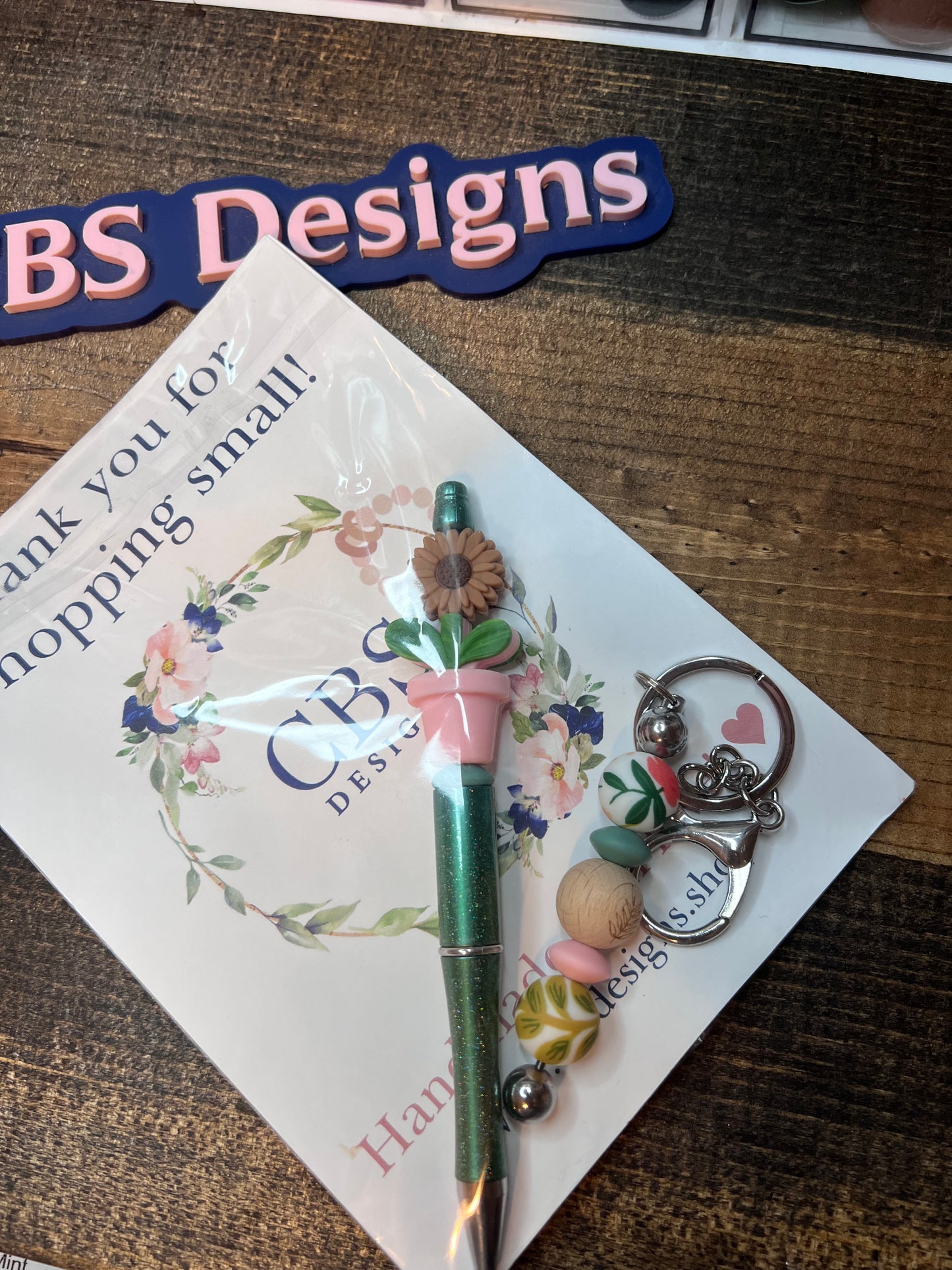Floral Pen & Keychain Set