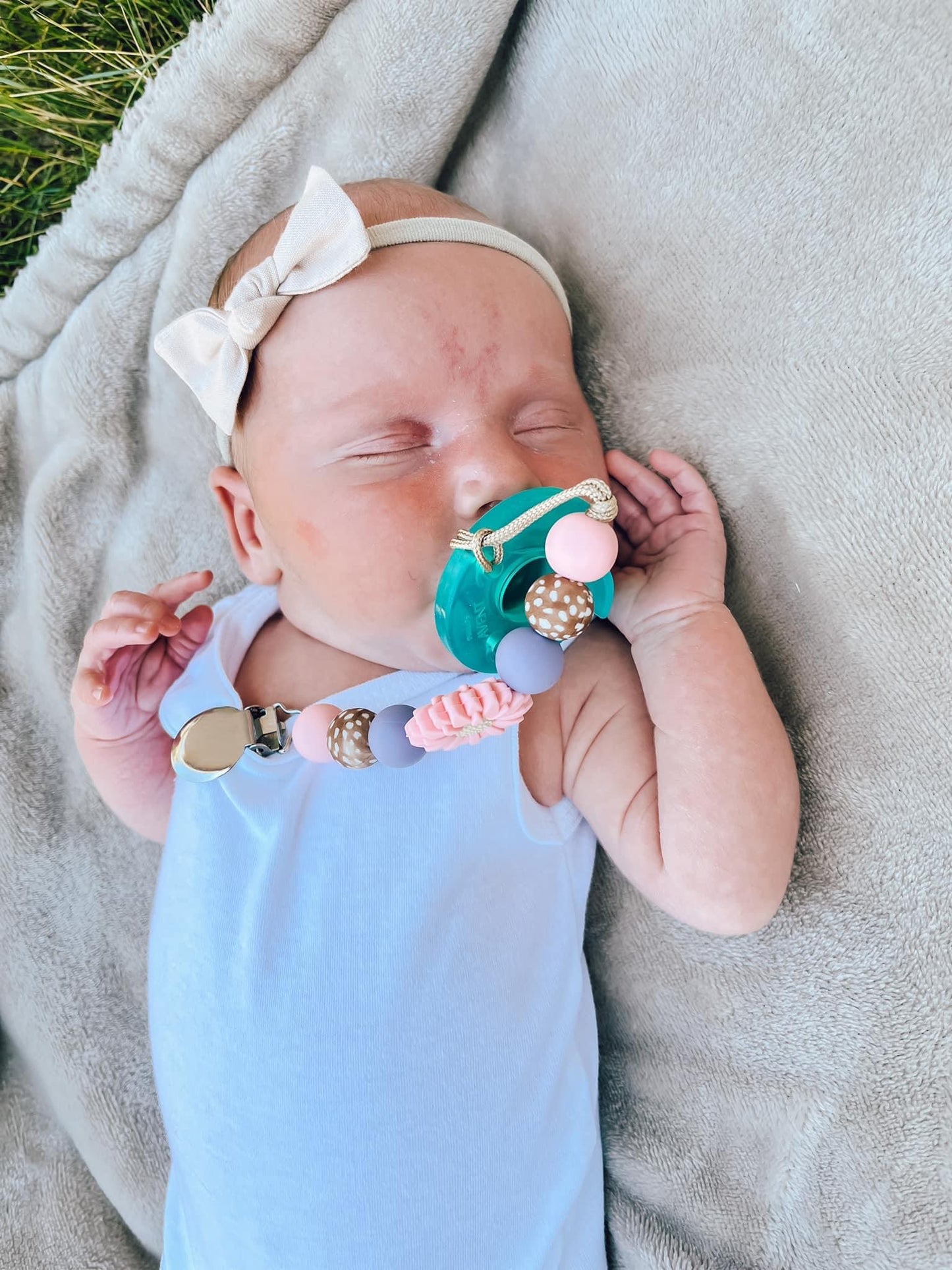 Create-Your-Own-Pacifier-Clip