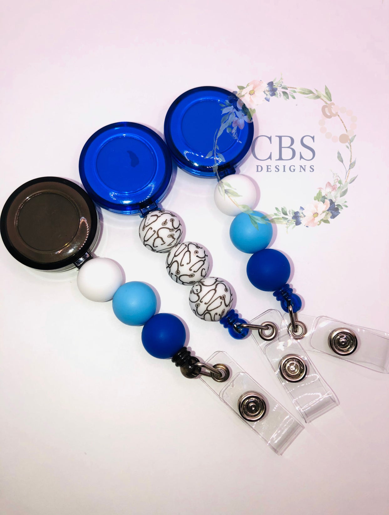 How to add beads to your badge reel 